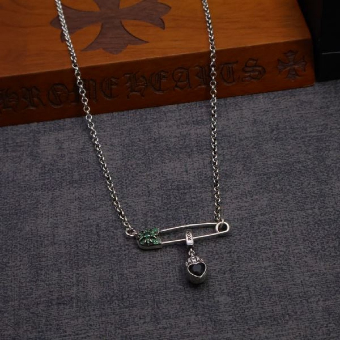 CHROME HEARTS クロムハーツ コピー ネックレス ワイルドで洗練された