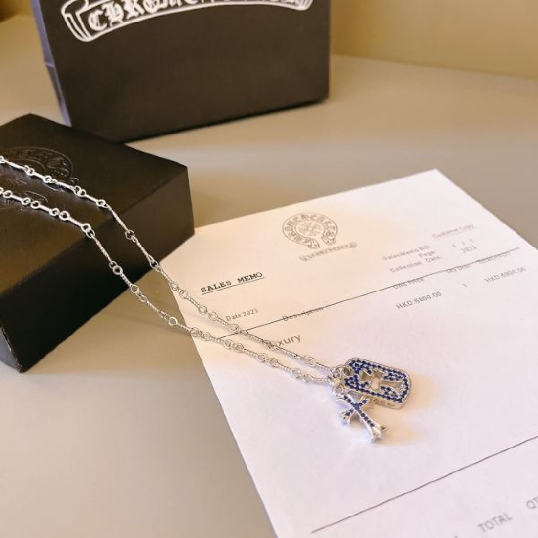 高貴で重厚な輝きを放つ CHROME HEARTS クロムハーツ コピー ネックレス