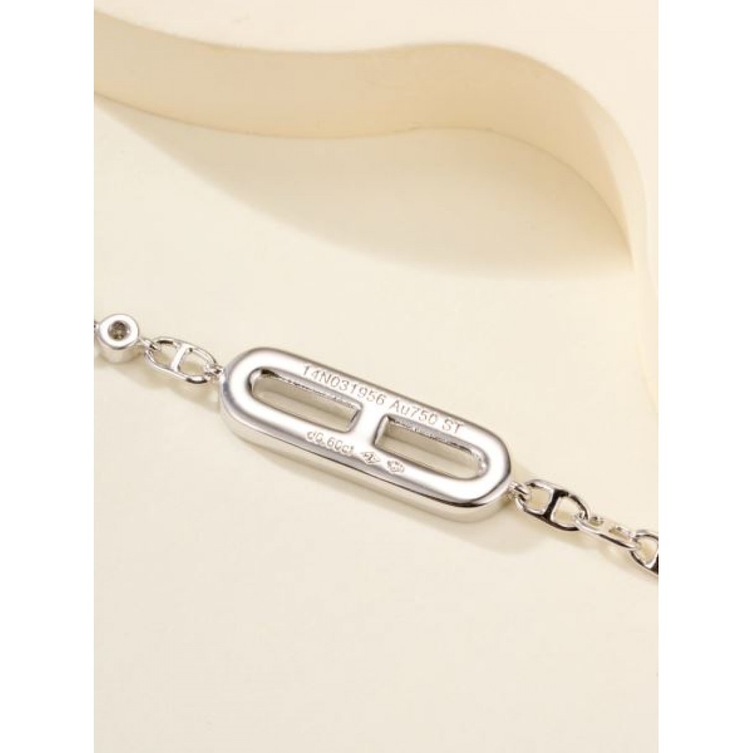 HERMES エルメス コピー ネックレス 上品で華やかな輝きに魅了される
