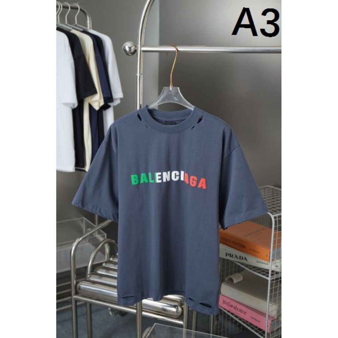 高級感ただよう BALENCIAGA バレンシアガ コピー Tシャツ 洗練された装いに