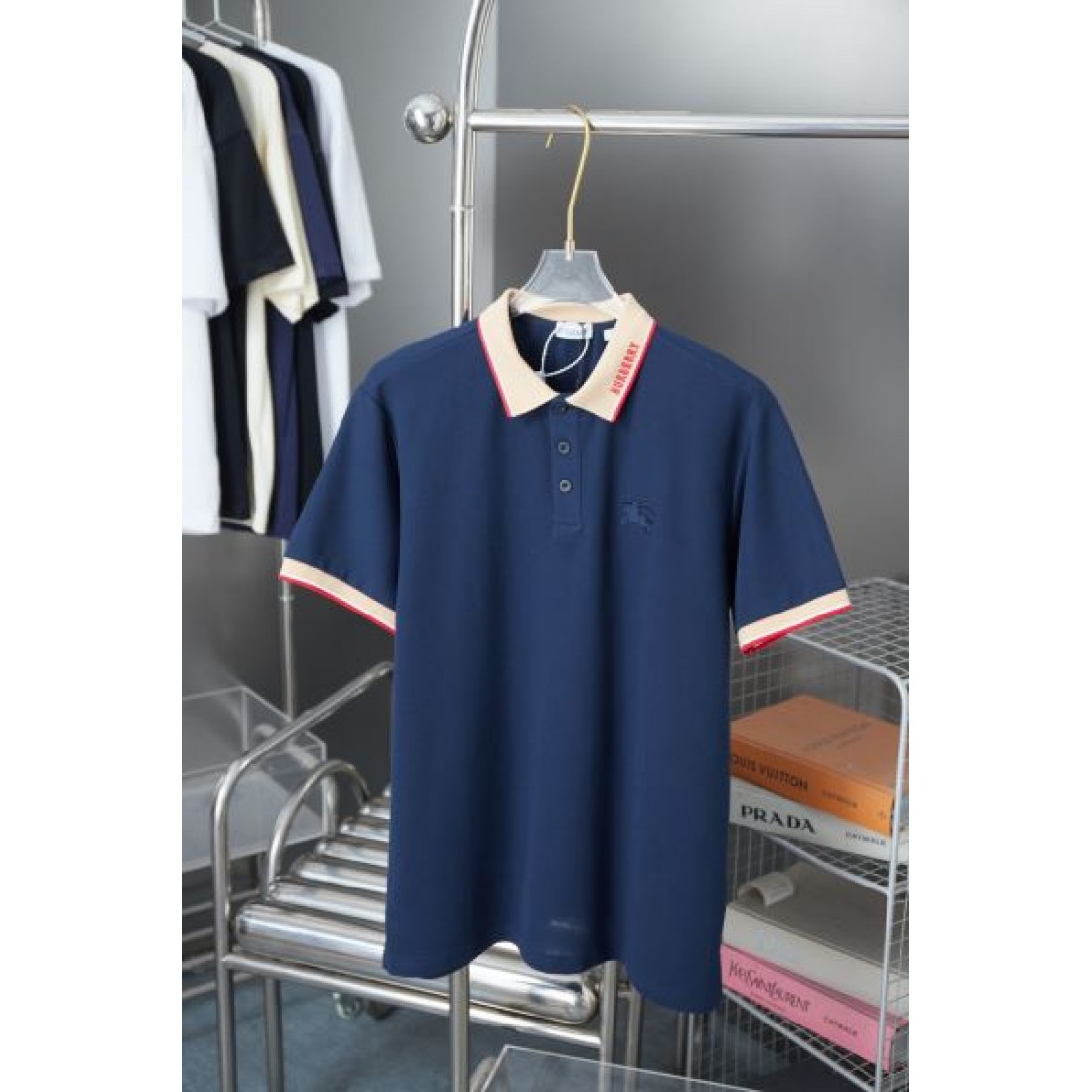 シルエットが魅力の BURBERRY バーバリー コピー Tシャツ プレミアム