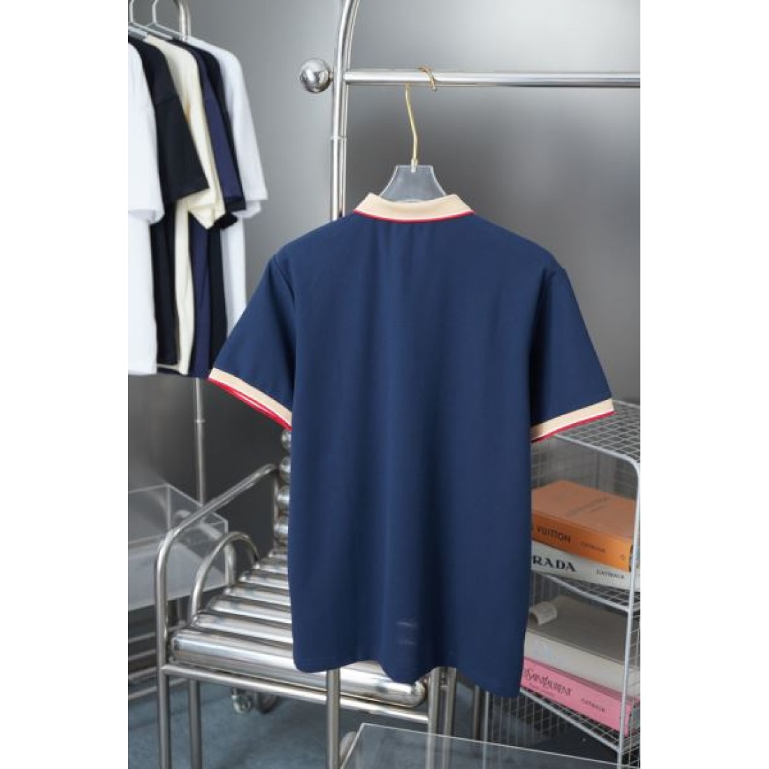 シルエットが魅力の BURBERRY バーバリー コピー Tシャツ プレミアム