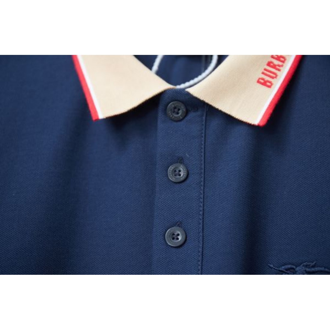 シルエットが魅力の BURBERRY バーバリー コピー Tシャツ プレミアム