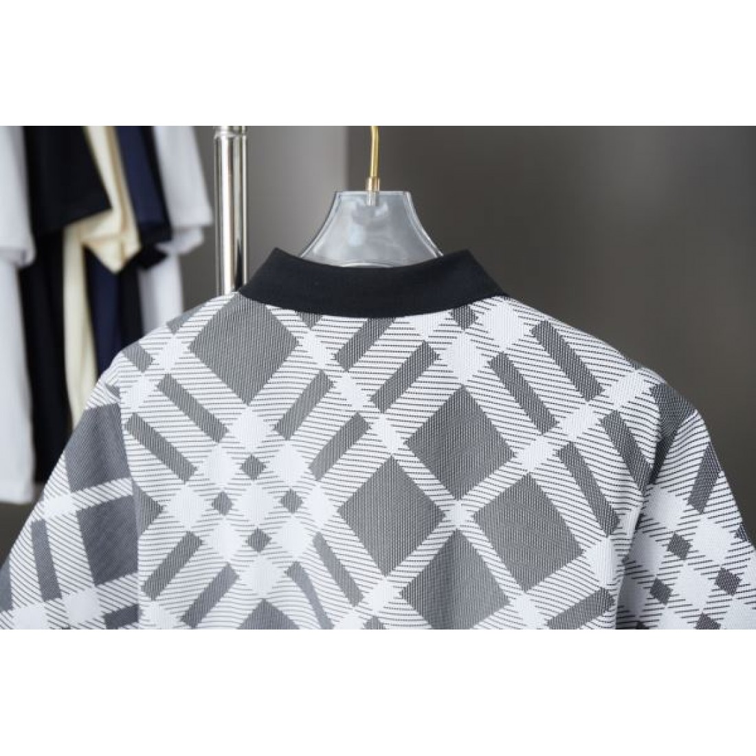 エレガントな BURBERRY バーバリー コピー Tシャツ 人気アイテム
