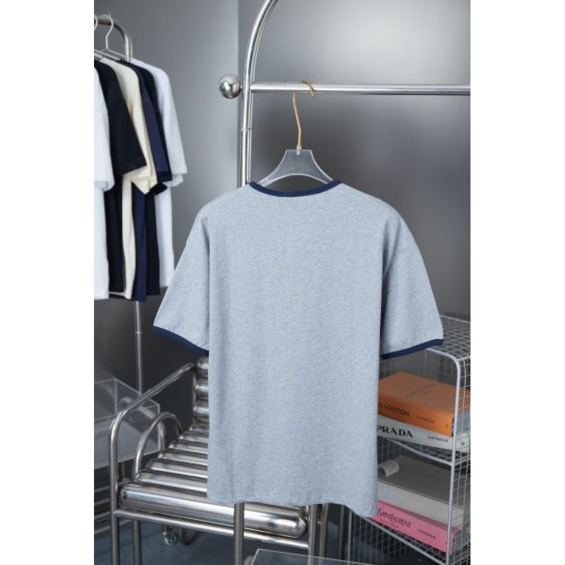 上品で快適な着心地の CELINE セリーヌ コピー Tシャツ トレンド感