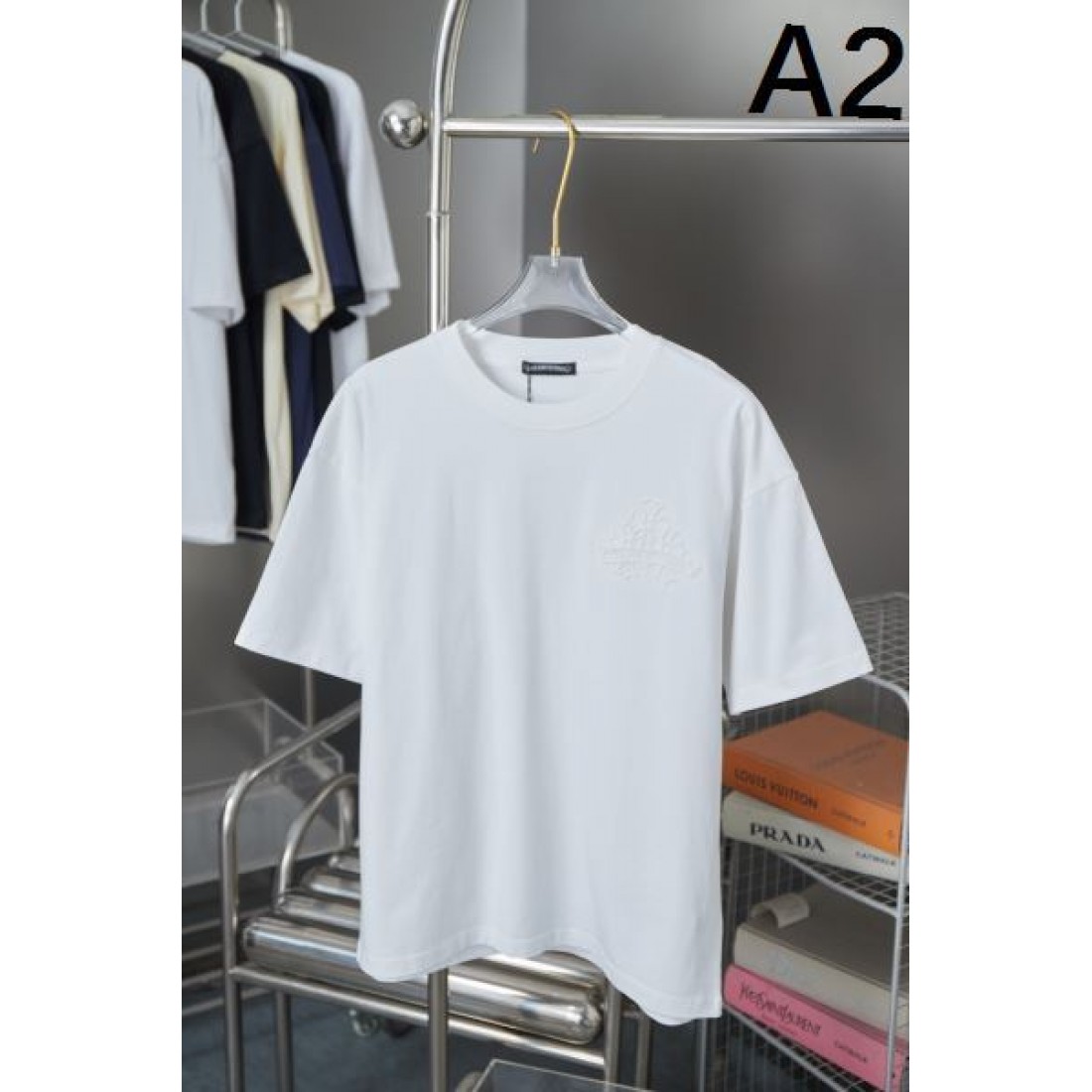  個性的で迫力ある CHROME HEARTS クロムハーツ コピー Tシャツ 存在感抜群
