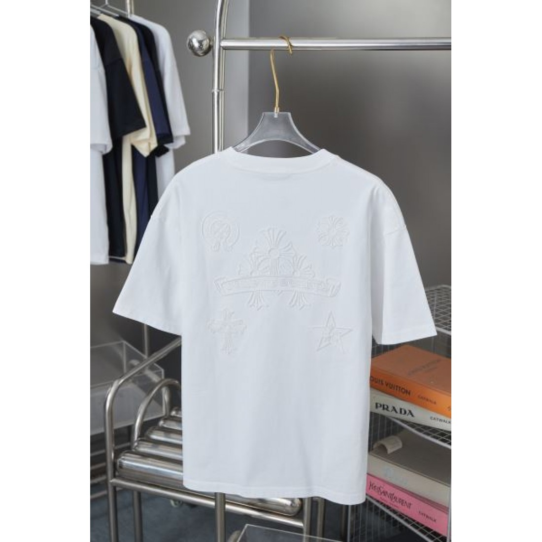  個性的で迫力ある CHROME HEARTS クロムハーツ コピー Tシャツ 存在感抜群