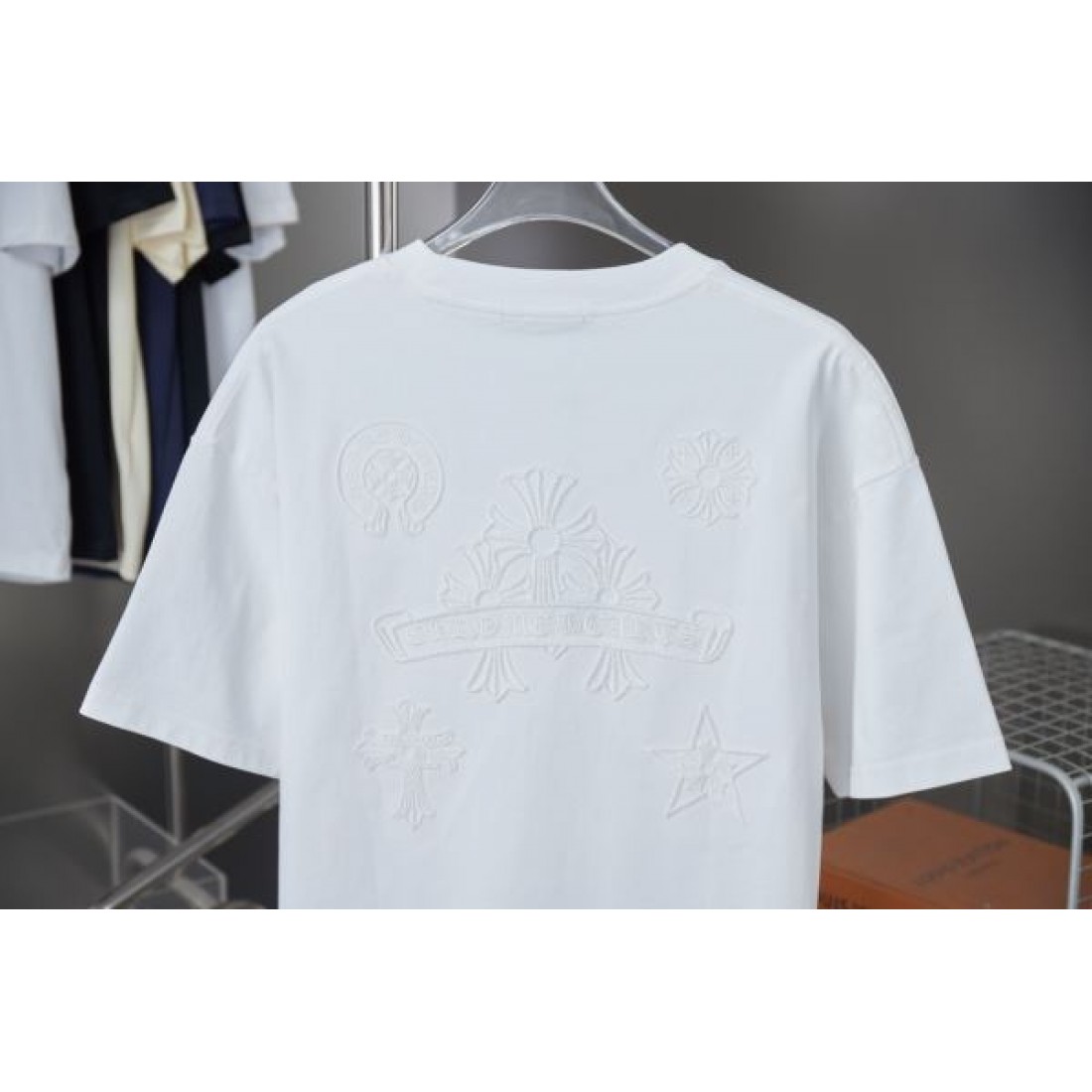  個性的で迫力ある CHROME HEARTS クロムハーツ コピー Tシャツ 存在感抜群