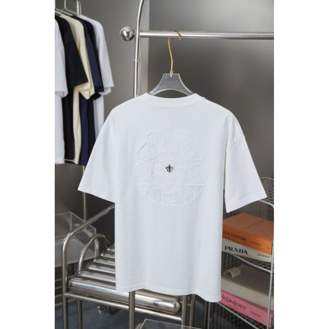 洗練され魅力的な CHROME HEARTS クロムハーツ コピー Tシャツ 注目度抜群の 