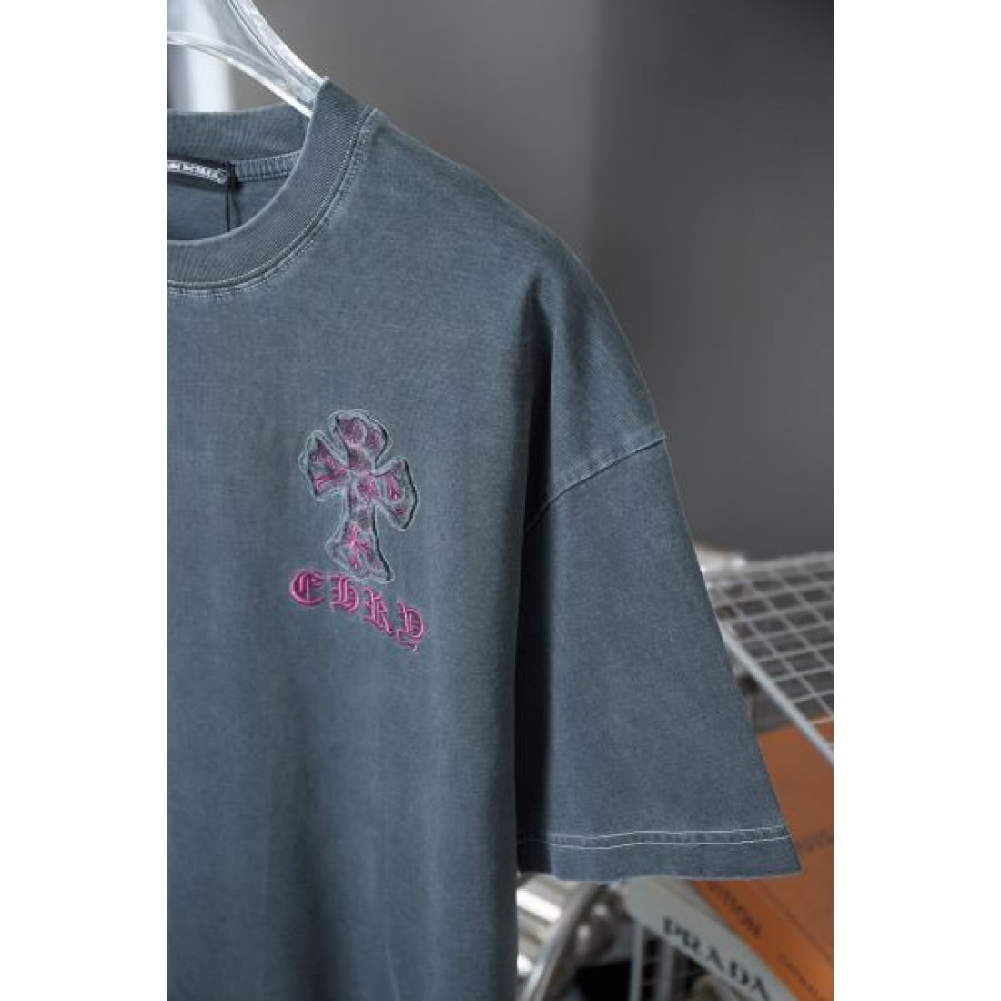 上質でモード CHROME HEARTS クロムハーツ コピー Tシャツ 季節問わず活躍する