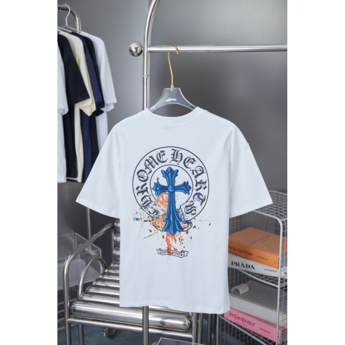 個性的で CHROME HEARTS クロムハーツ コピー Tシャツ 限定感あふれる 