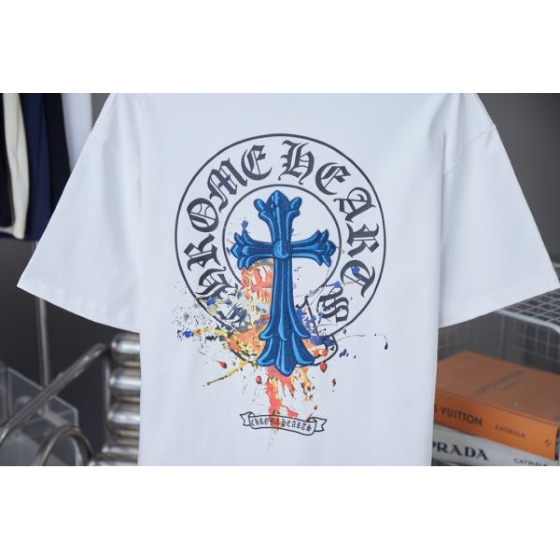 個性的で CHROME HEARTS クロムハーツ コピー Tシャツ 限定感あふれる 