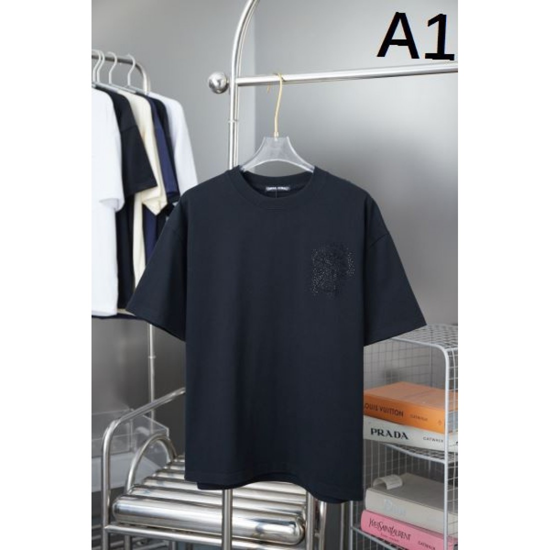 人気の 柔らかく快適な CHROME HEARTS クロムハーツ コピー Tシャツ