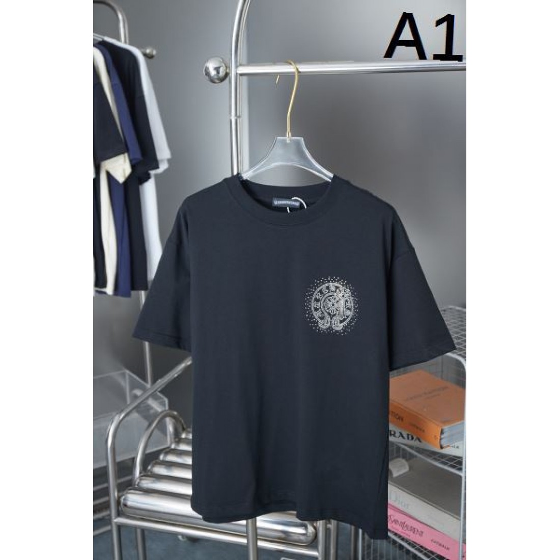 圧倒的人気の スタイリッシュな CHROME HEARTS クロムハーツ コピー Tシャツ
