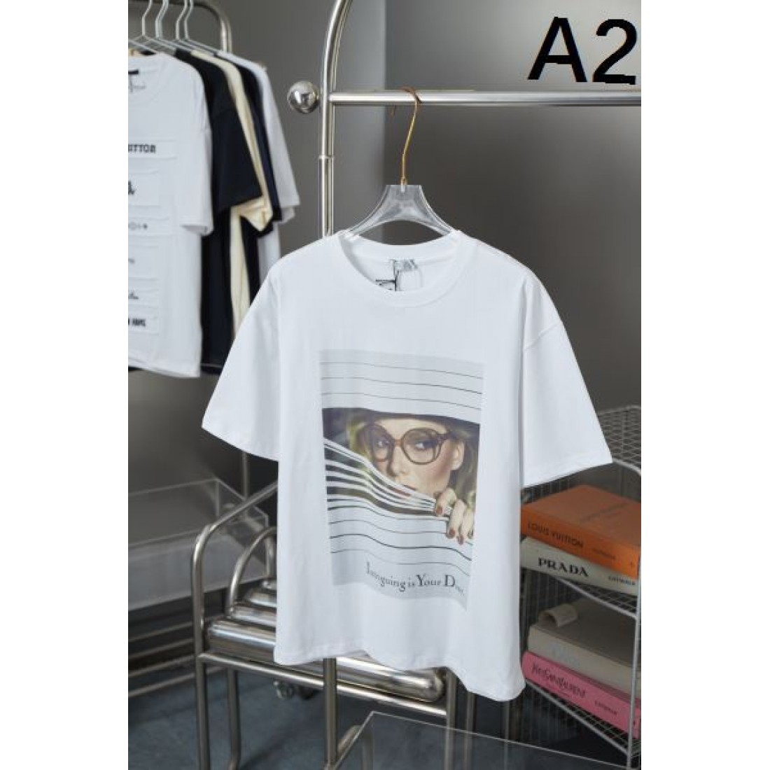 柔らかくエレガントな DIOR ディオール スーパーコピー Tシャツ 人気急上昇の 