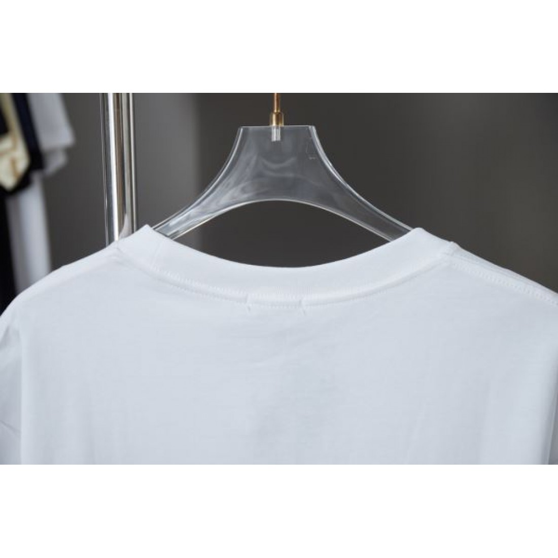 柔らかくエレガントな DIOR ディオール スーパーコピー Tシャツ 人気急上昇の 