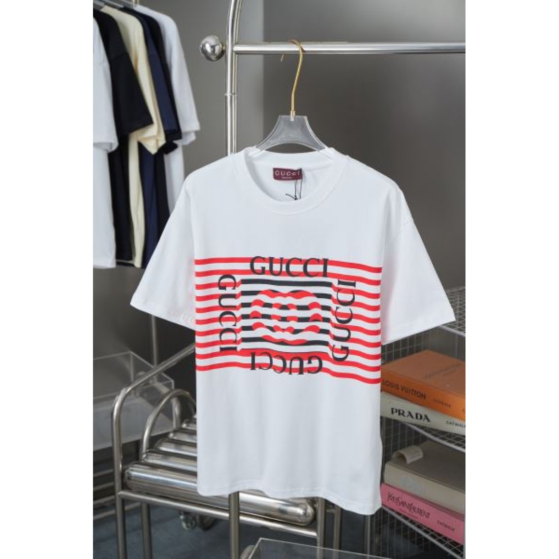 GUCCI グッチ スーパーコピー Tシャツ 人気の 高品質でスタイリッシュな