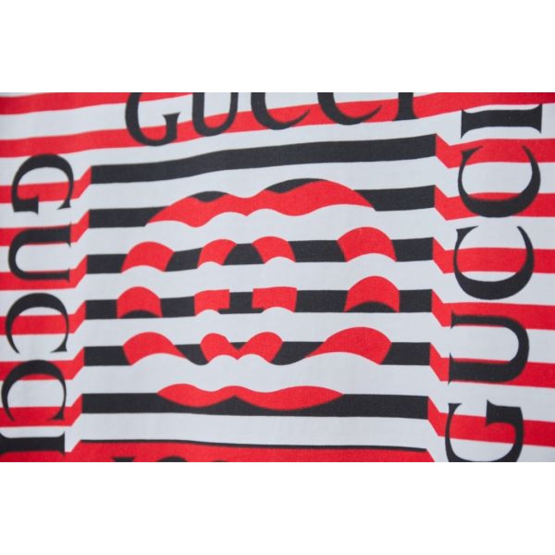  GUCCI グッチ スーパーコピー Tシャツ 人気の 高品質でスタイリッシュな 