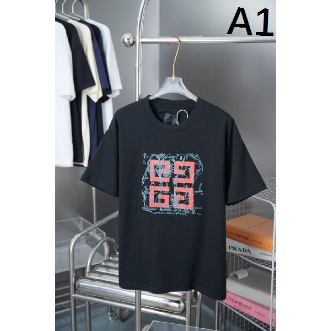 トレンド感あふれる GIVENCHY ジバンシィ スーパーコピー Tシャツ 上質な素材