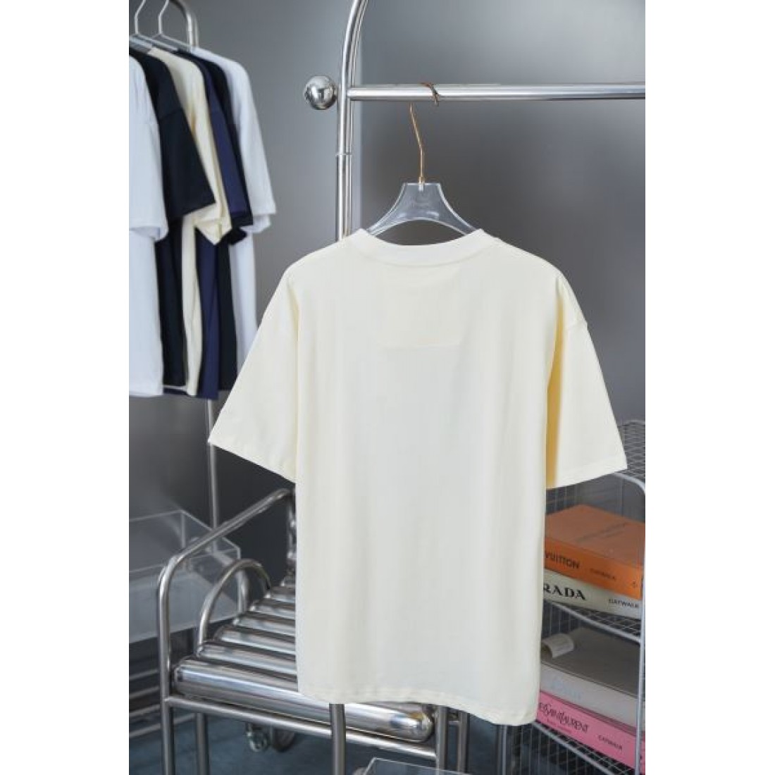  トレンド感あふれる GIVENCHY ジバンシィ スーパーコピー Tシャツ 上質な素材