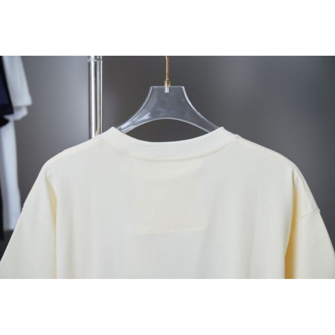  トレンド感あふれる GIVENCHY ジバンシィ スーパーコピー Tシャツ 上質な素材