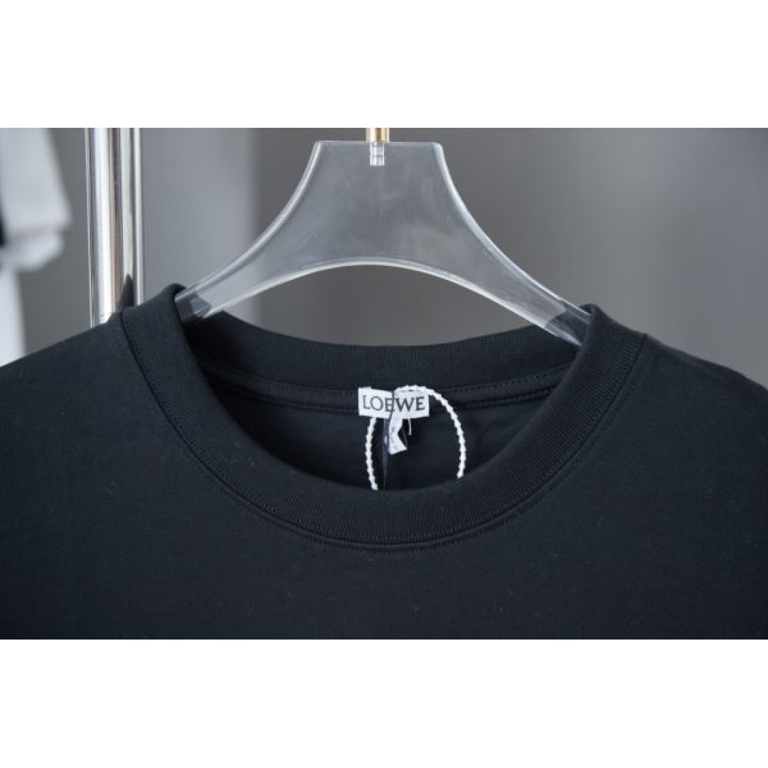  上品で魅力的な LOEWE ロエベ スーパーコピー Tシャツ シンプル 