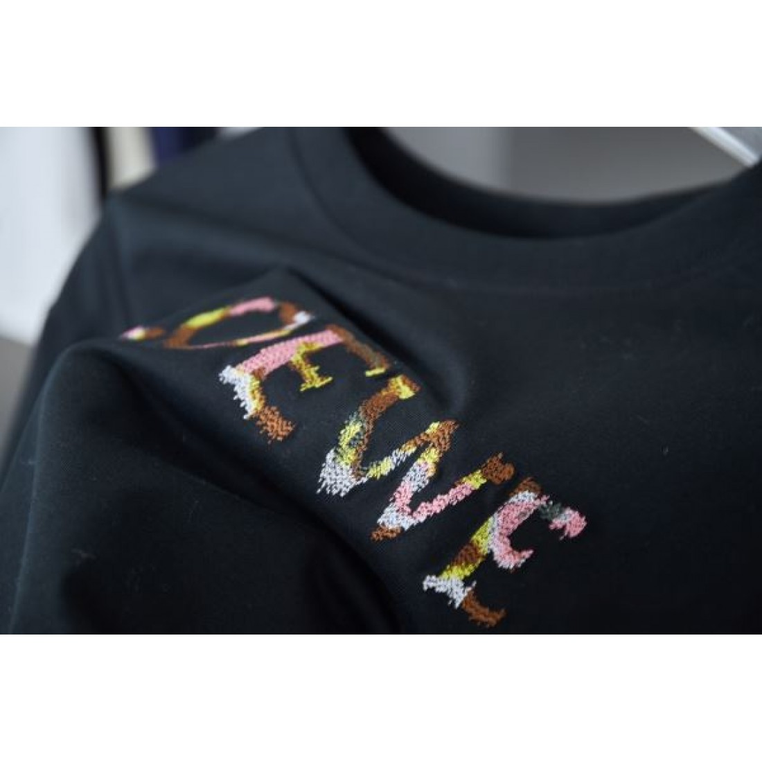  上品で魅力的な LOEWE ロエベ スーパーコピー Tシャツ シンプル 