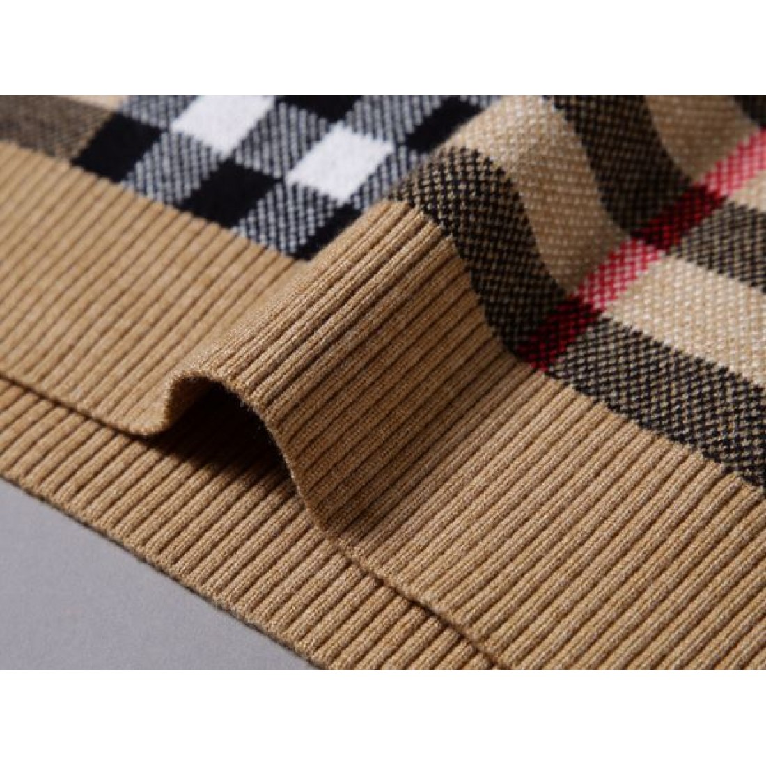 BURBERRY コピー セーター バーバリー 高級感ただようクラシカルなスタイル