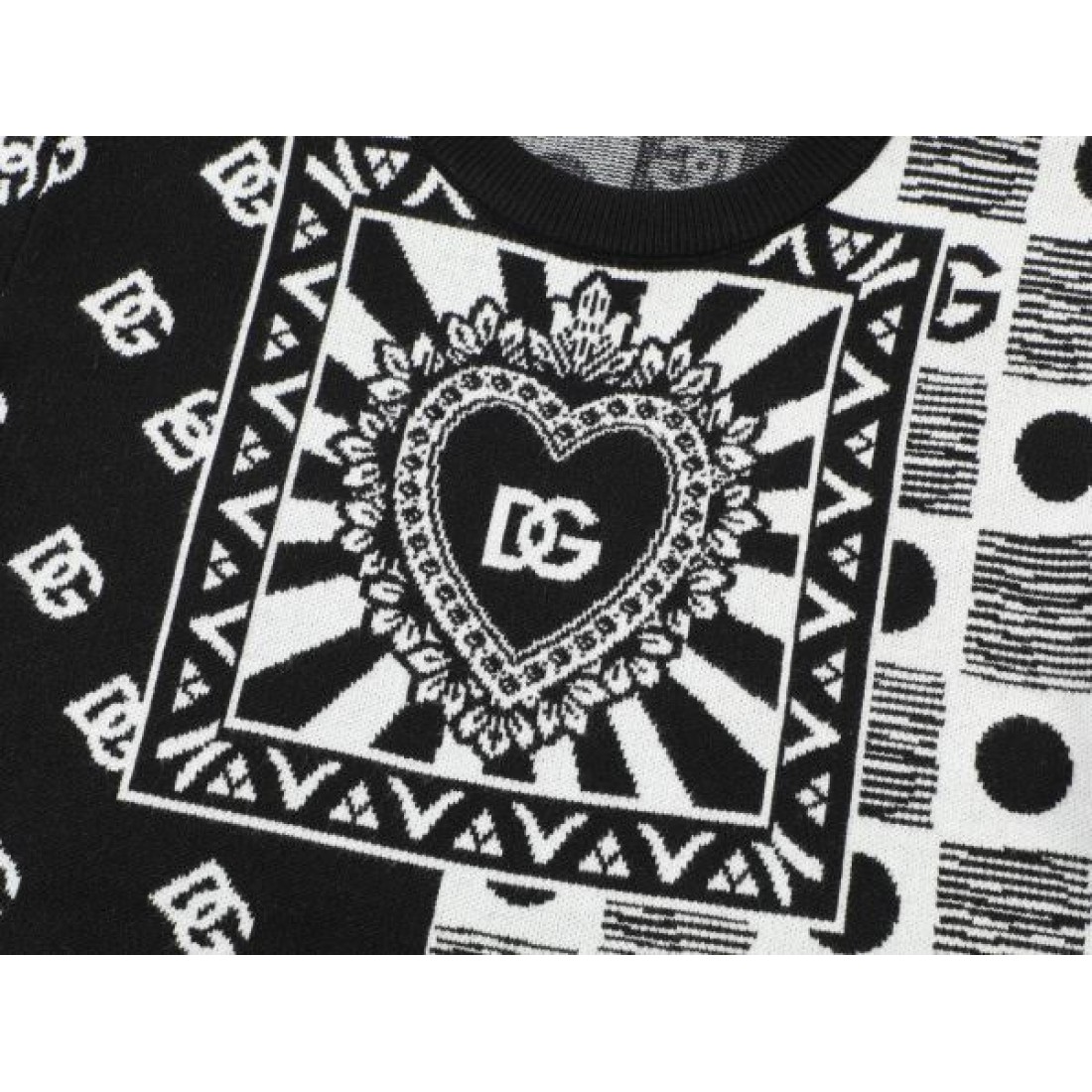 人気の ドルチェ＆ガッバーナ DOLCE＆GABBANA コピー セーター 華やかで個性的な