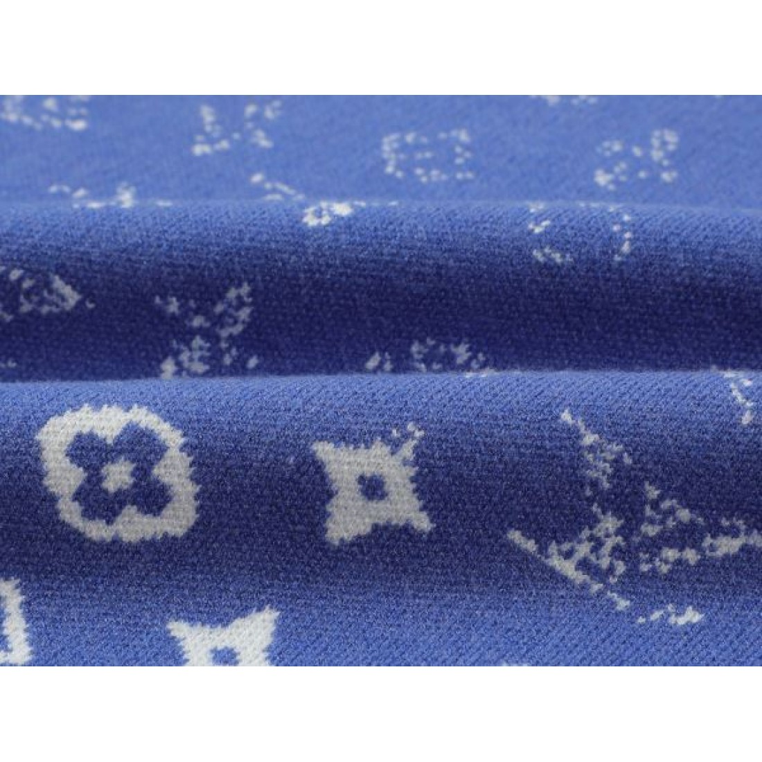 ルイヴィトン LOUIS VUITTON コピー セーター 華やかでエレガントな雰囲気