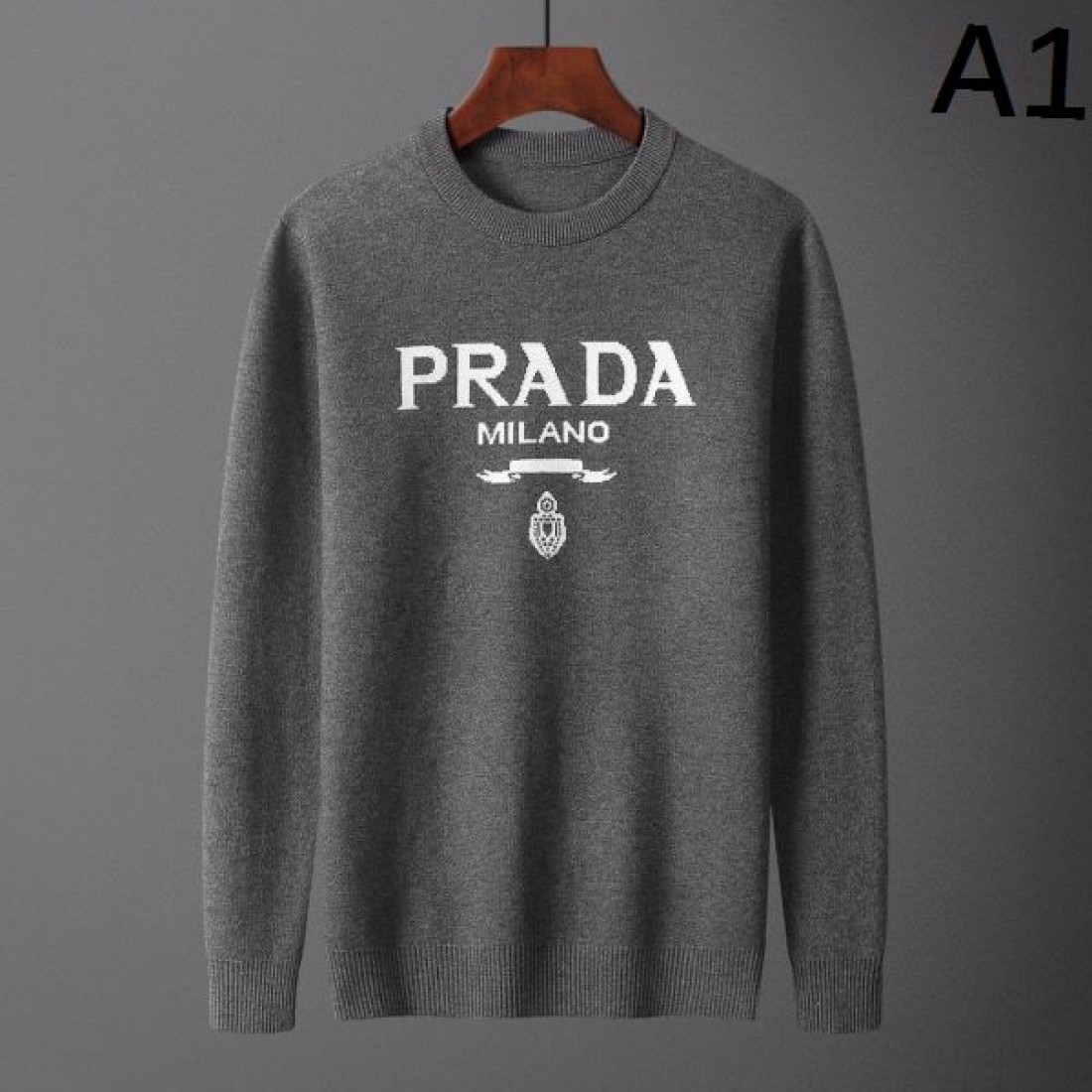 都会的でスタイリッシュな PRADA プラダ コピー セーター クラシック