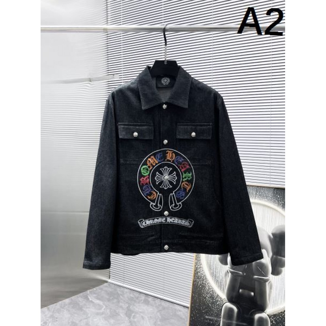 ラグジュアリーな魅力を纏う CHROME HEARTS クロムハーツ コピー コート 