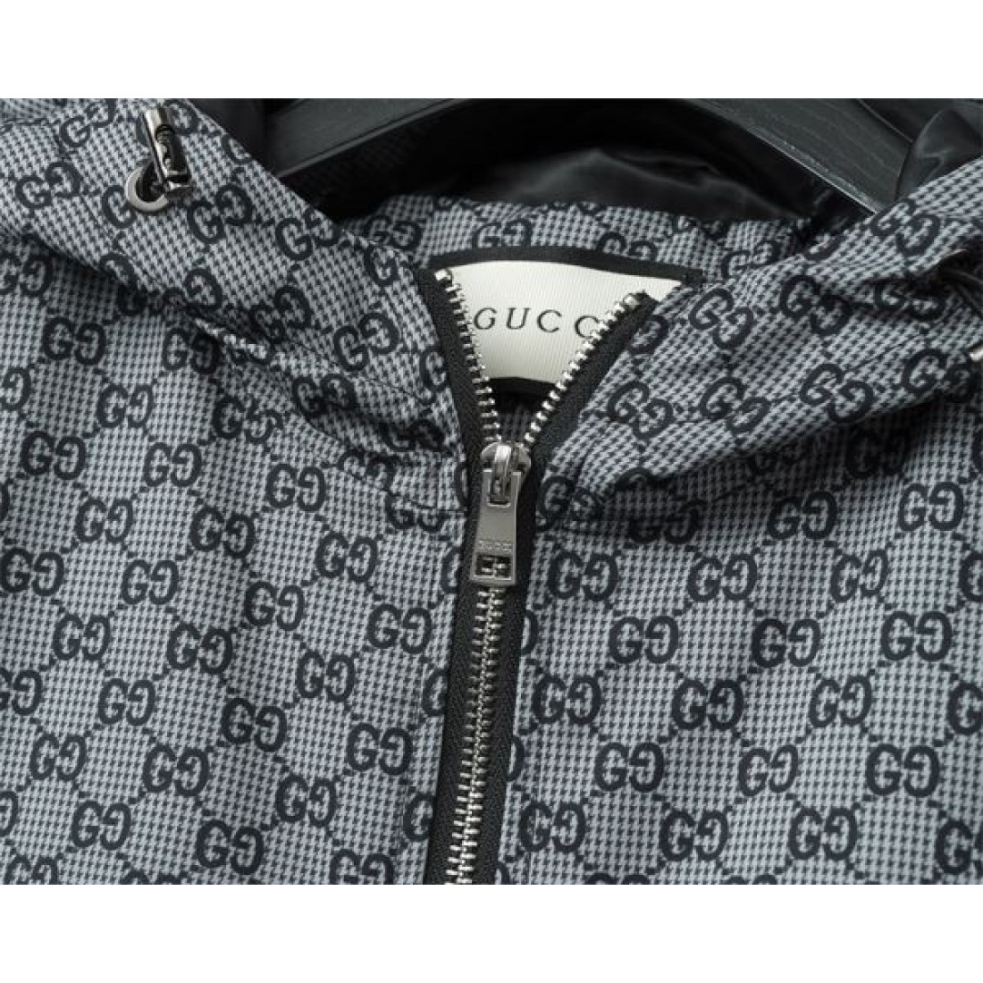 エレガントで雰囲気の GUCCI グッチ スーパーコピー コート ラグジュアリー