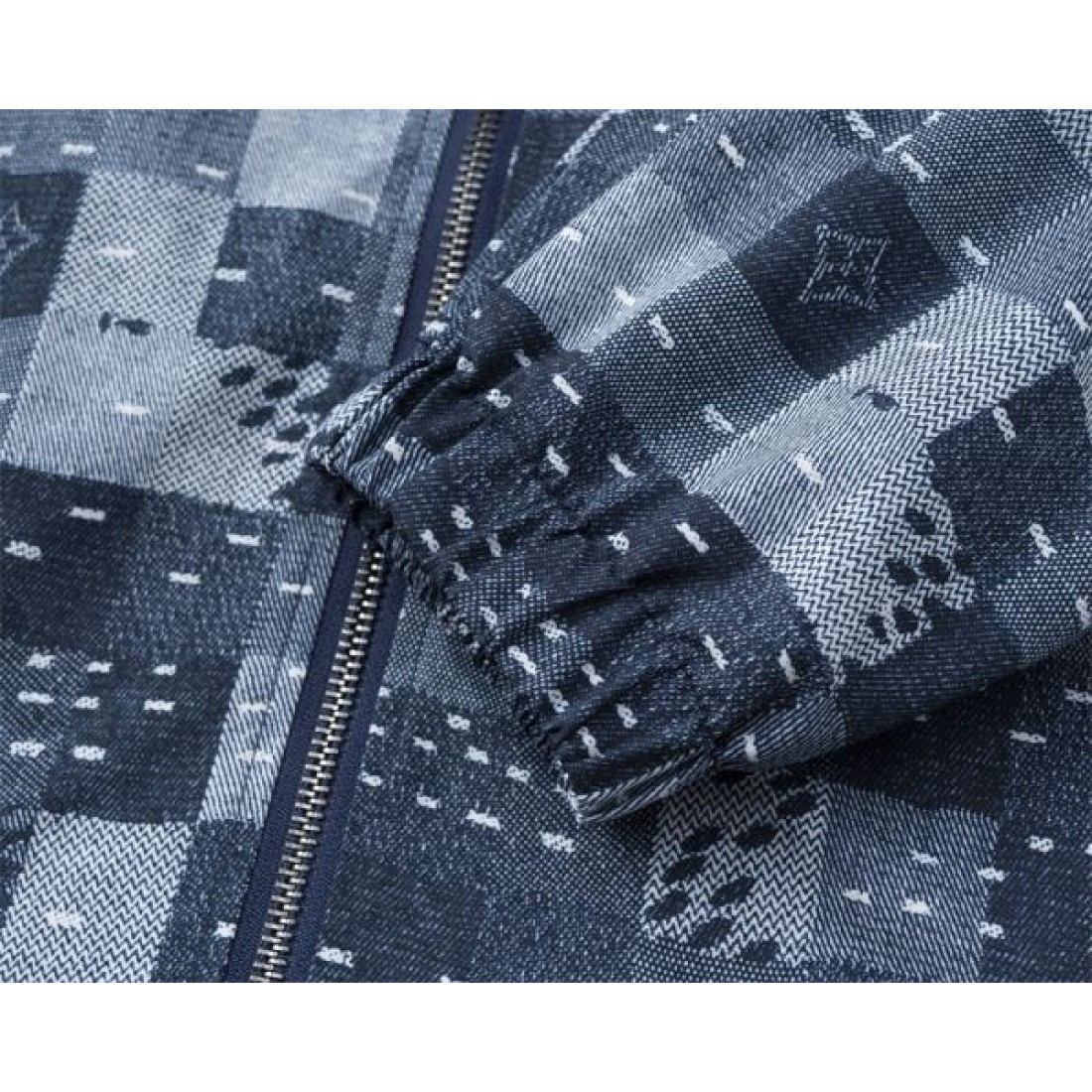 エレガントで存在感ある LOUIS VUITTON ルイヴィトン コピー コート 特別なスタイル