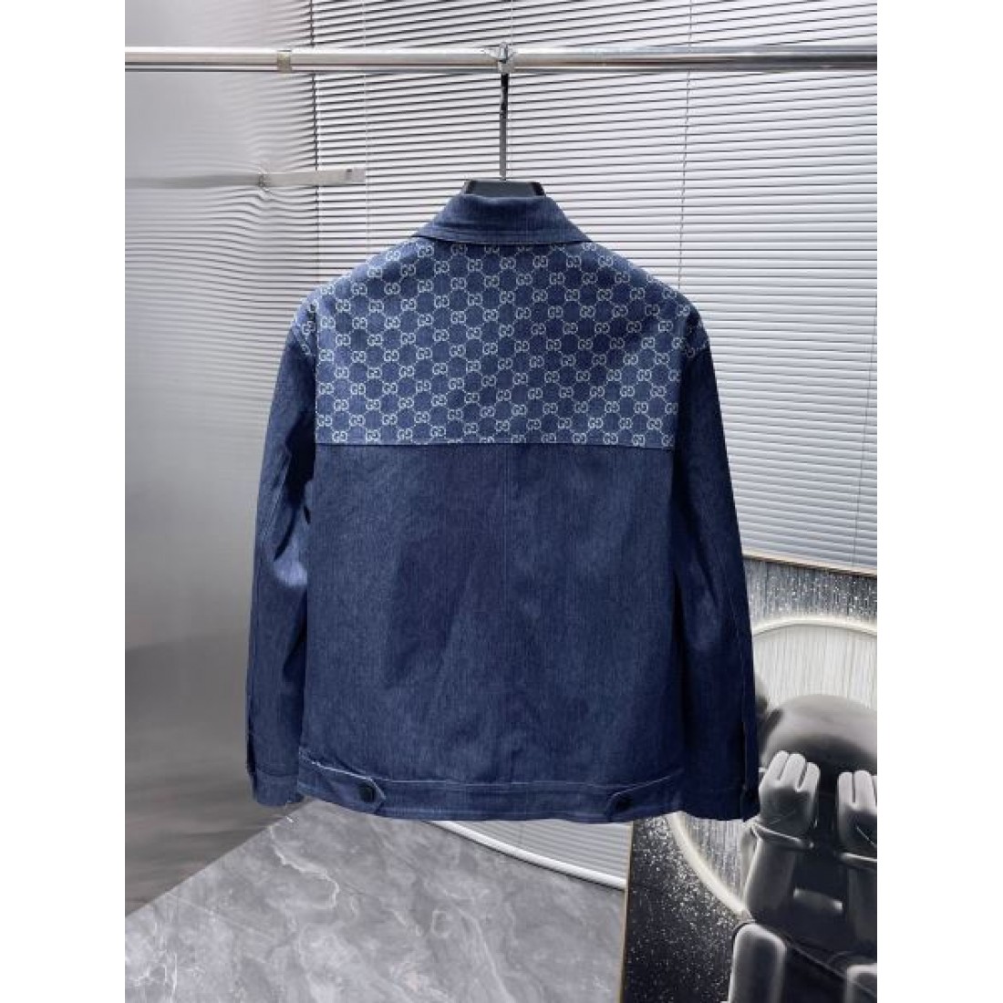高級志向で洗練された GUCCI グッチ スーパーコピー コート エレガント