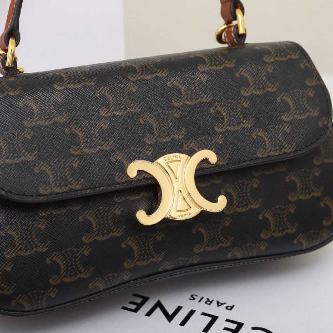 洗練された CELINE セリーヌ コピー トートバッグ 高品質でモダンな印象