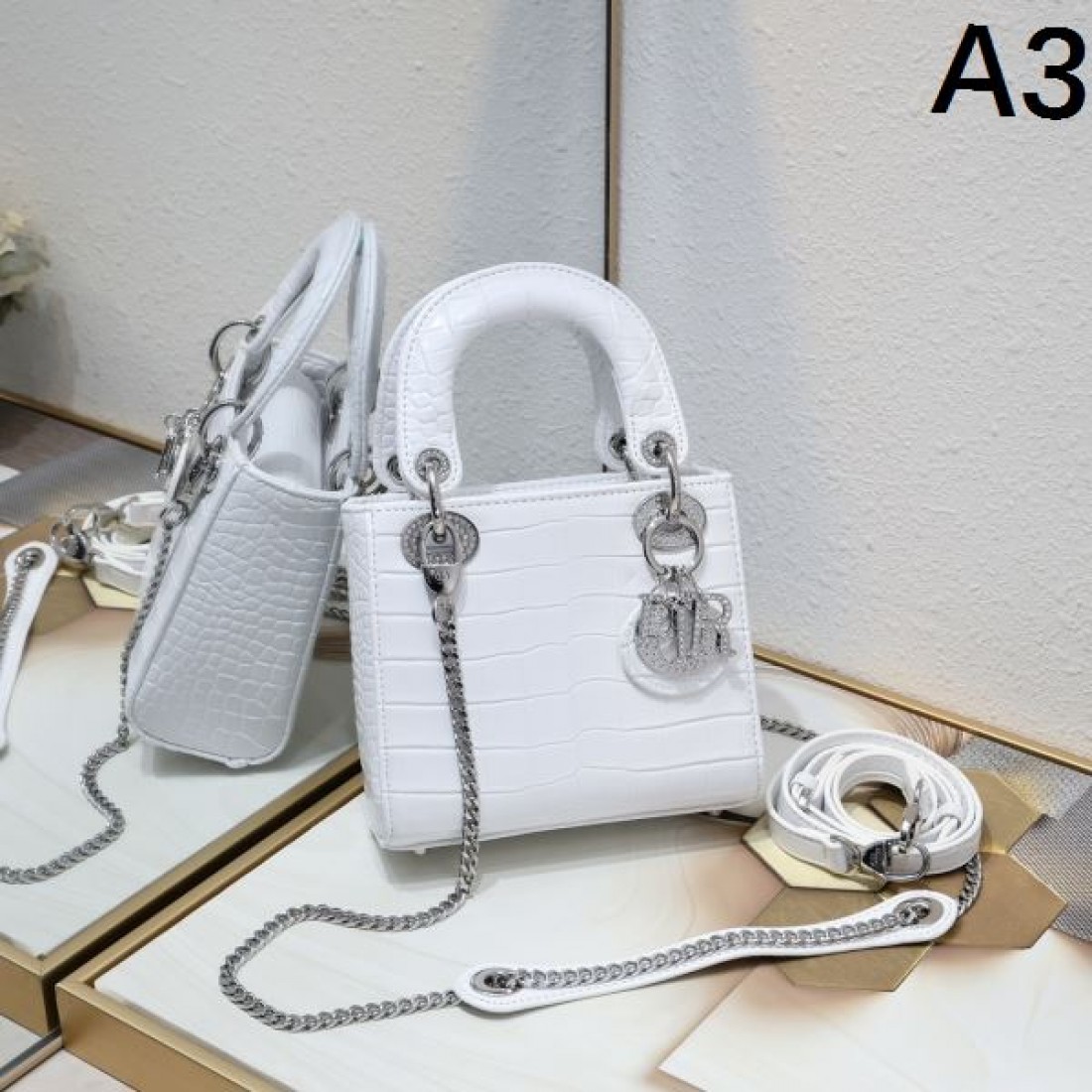 大胆でおしゃれな DIOR ディオール コピー トートバッグ 優雅さが際立つ