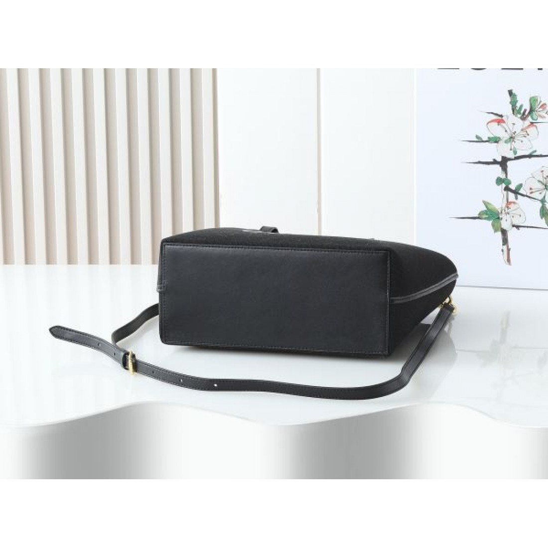 LOEWE ロエベ コピー トートバッグ エレガントな雰囲気で人気急上昇