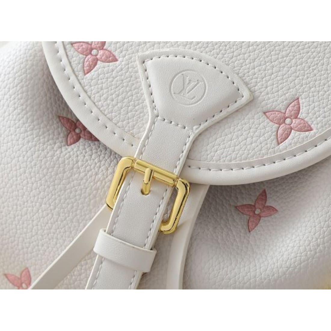 圧倒的な存在感を放つ LOUIS VUITTON ルイヴィトン コピー トートバッグ 特別なデザイン