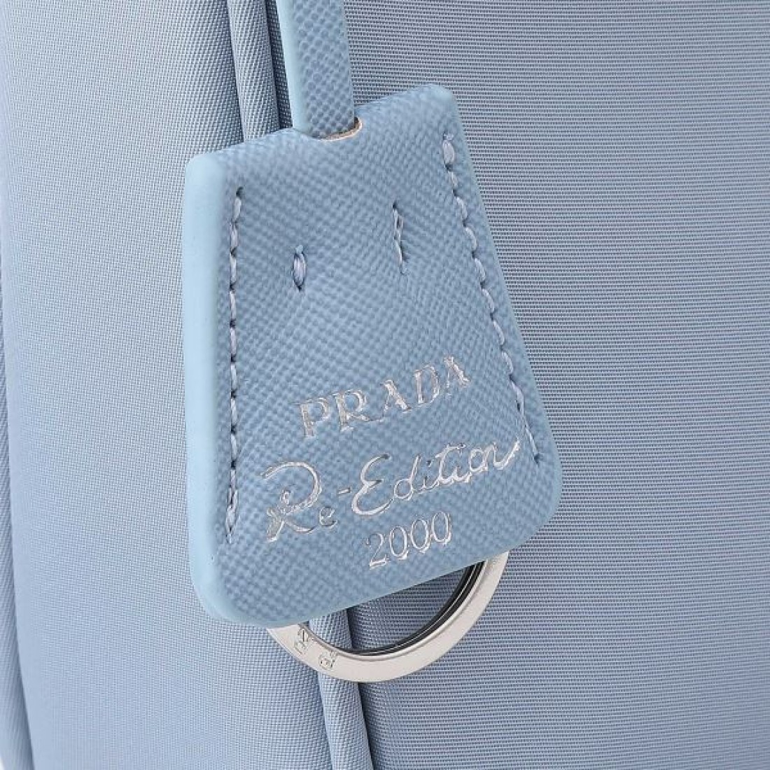 圧倒的な存在感 PRADA スーパーコピー トートバッグ プラダ 上質な仕上がり