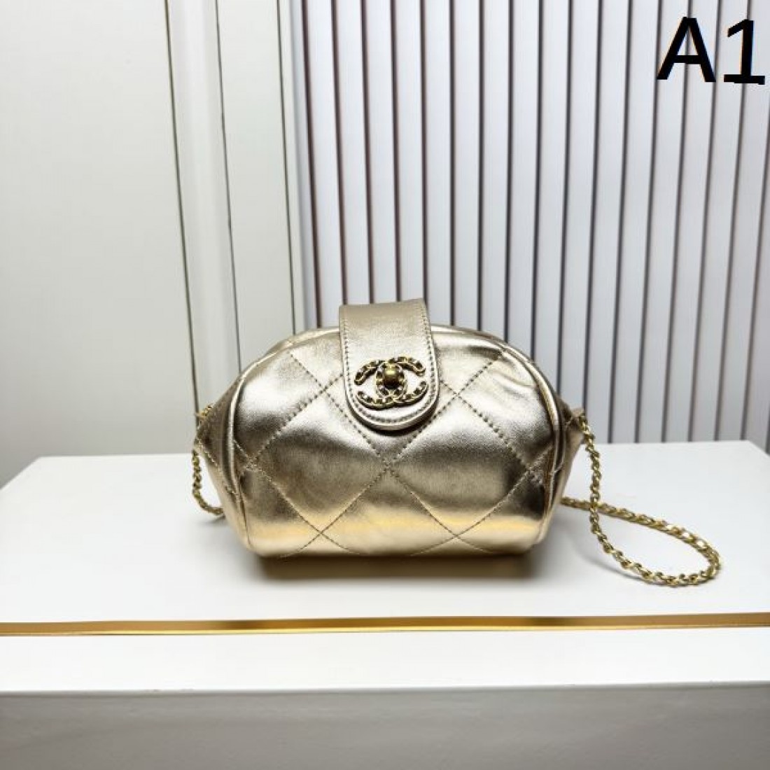 CHANEL シャネル コピー ショルダーバッグ 気品ただよう洗練デザイン