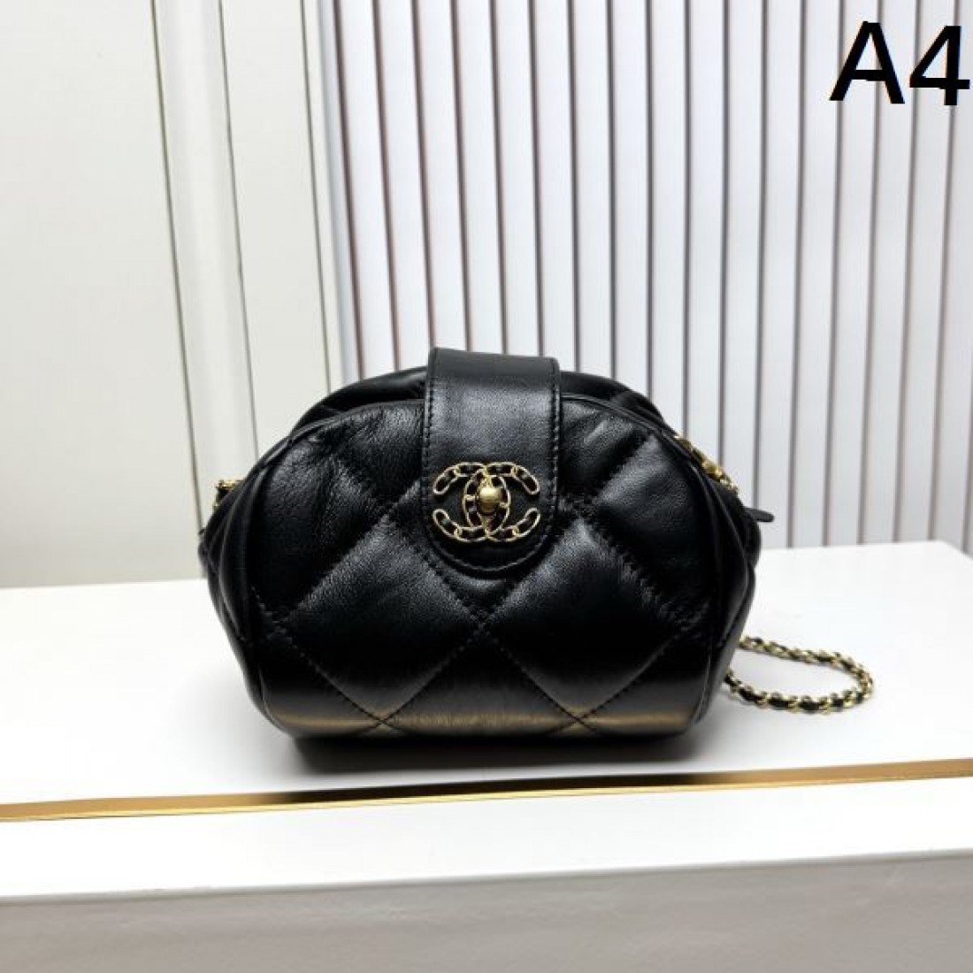 CHANEL シャネル コピー ショルダーバッグ 気品ただよう洗練デザイン