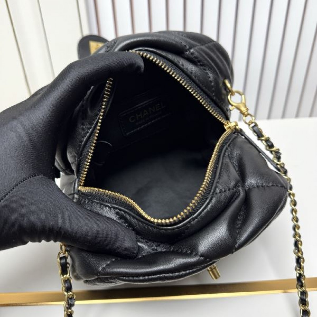 CHANEL シャネル コピー ショルダーバッグ 気品ただよう洗練デザイン
