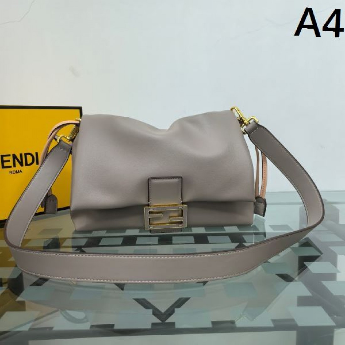  フェンデイ コピー ショルダーバッグ FENDI 贅沢で優美なデザイン