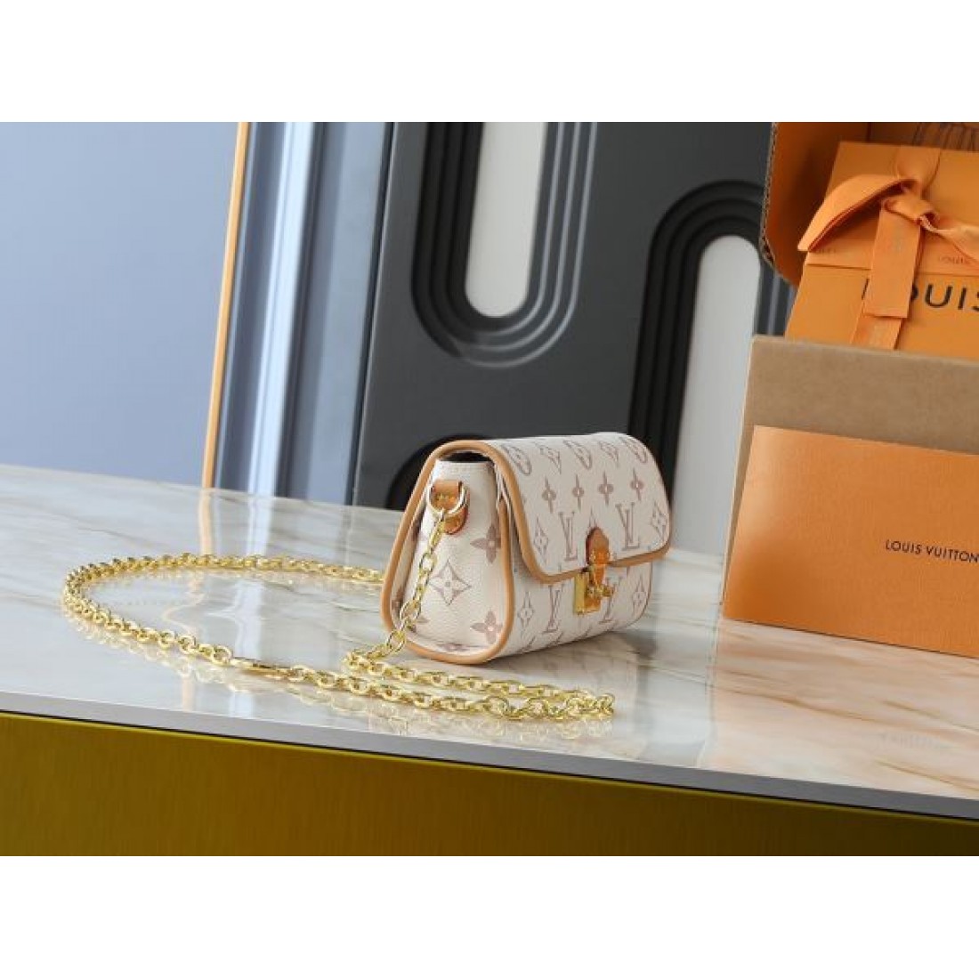 高品質でスタイリッシュな LOUIS VUITTON ルイヴィトン コピー ショルダーバッグ