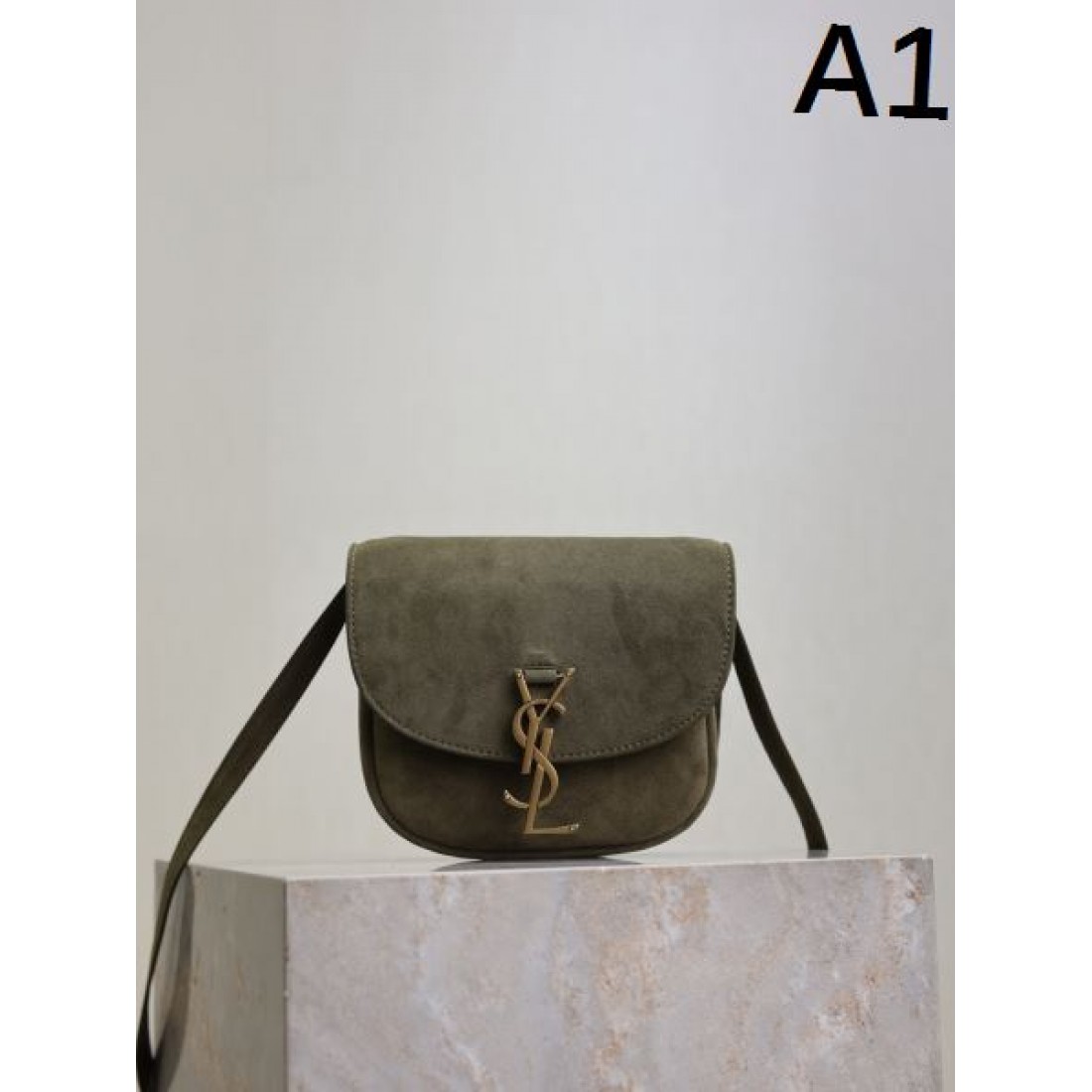  魅力的で高貴な PRADA プラダ コピー ショルダーバッグ PRADA