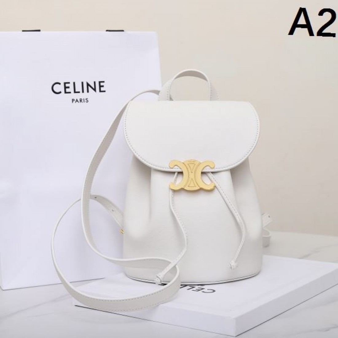  魅惑的な CELINE セリーヌ コピー バックパック シックな印象