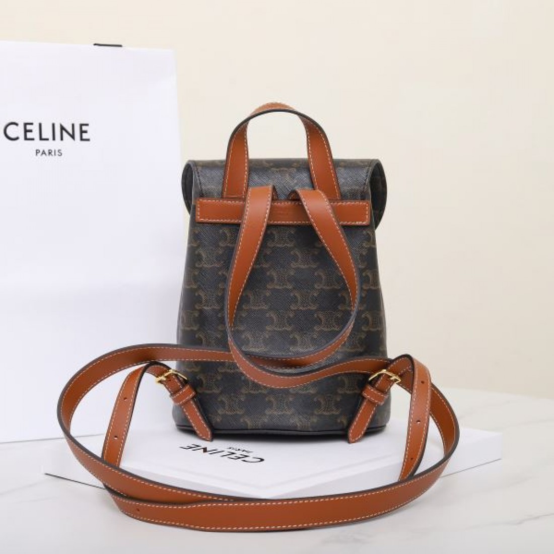 CELINE セリーヌ コピー バックパック エレガントで洗練された