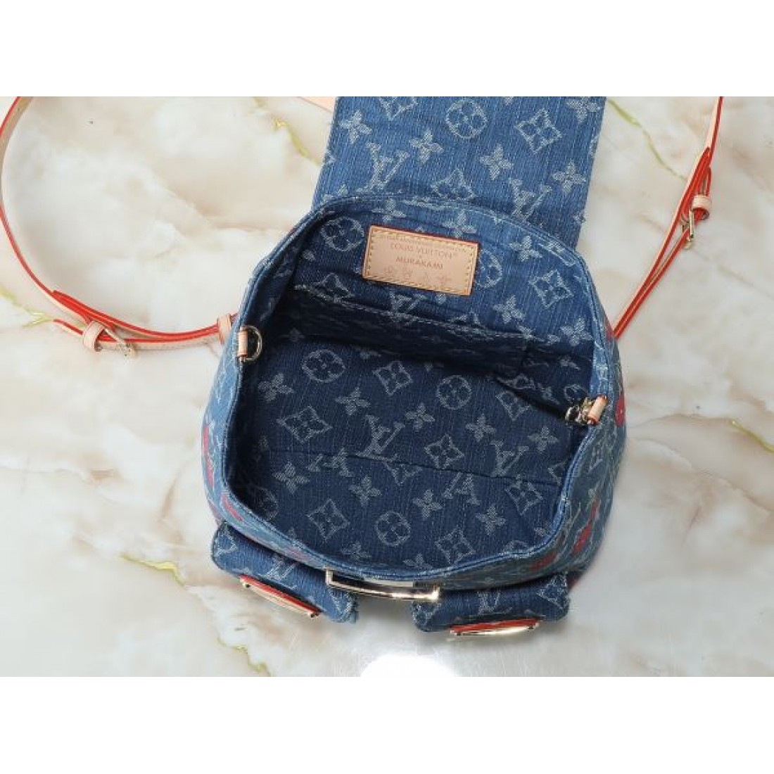 圧倒的に人気の LOUIS VUITTON ルイヴィトン コピー バックパック 贅沢な