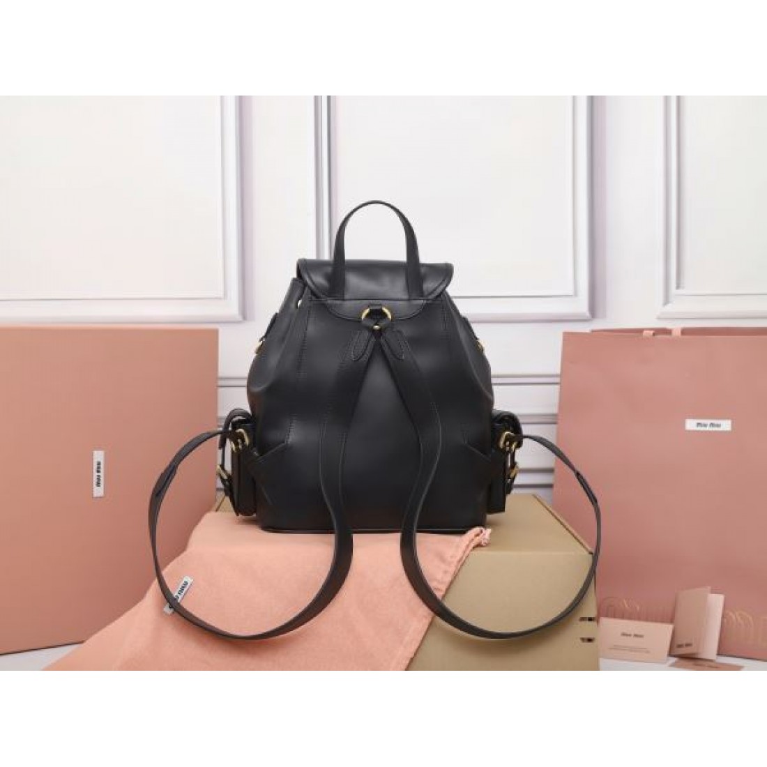  高級感ただよう MIU MIU ミュウミュウ コピー バックパック 魅力的な